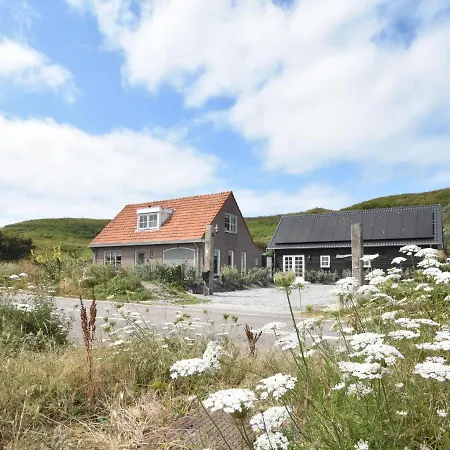 Lavish In Julianadorp Aan Zee Vila