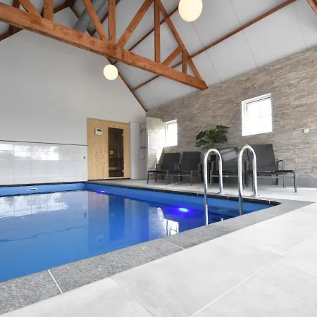 Vila Lavish In Julianadorp Aan Zee