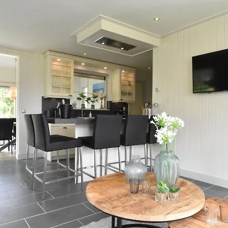 Lavish In Julianadorp Aan Zee *